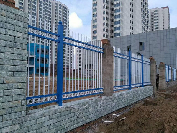 昌吉护栏厂家的运用方法与使用功能