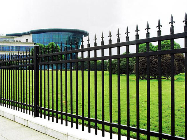 小区护栏安装