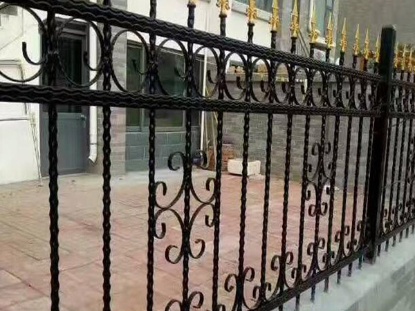 铁艺护栏